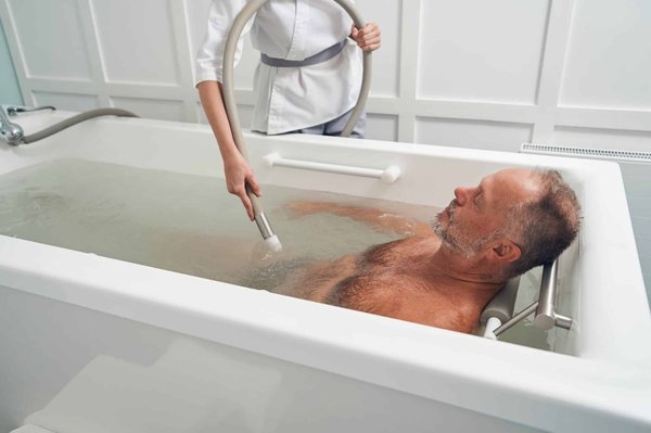 Hydrothérapie : une technique de naturopathie pour soulager divers maux physiques